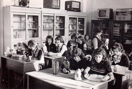 на уроке товароведения.jpg